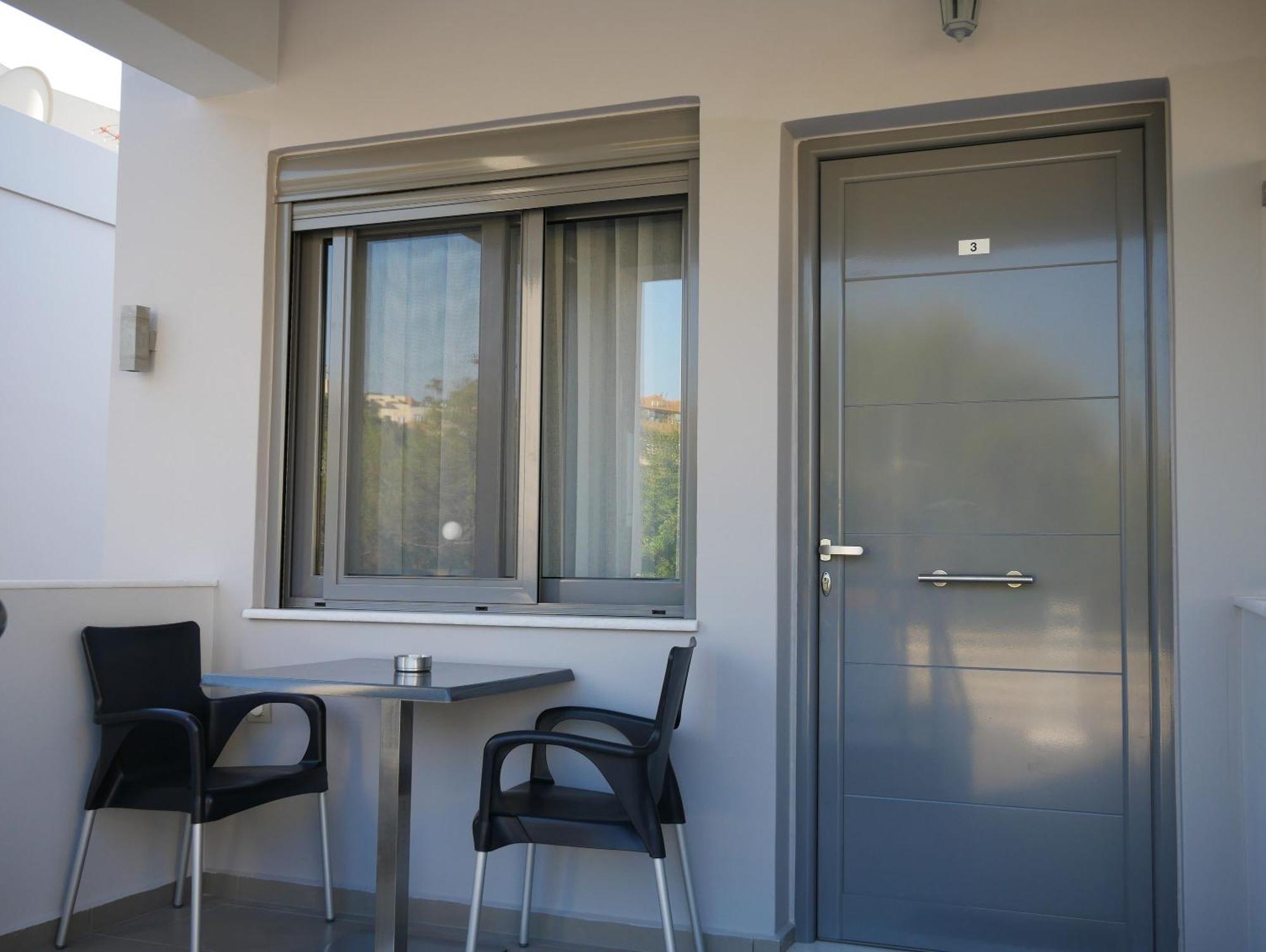 Erotokritos Studios Agia Marina Extérieur photo